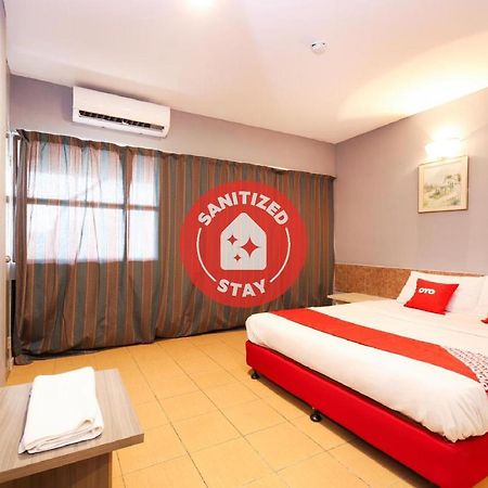Oyo 89676 Hotel 22 سِريمبان المظهر الخارجي الصورة