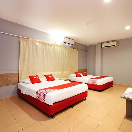 Oyo 89676 Hotel 22 سِريمبان المظهر الخارجي الصورة