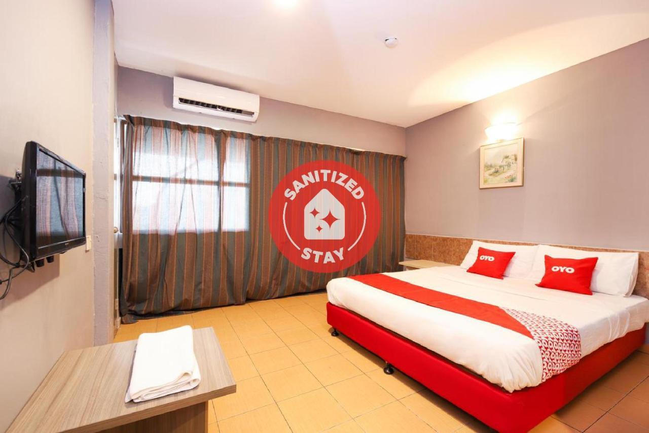 Oyo 89676 Hotel 22 سِريمبان المظهر الخارجي الصورة