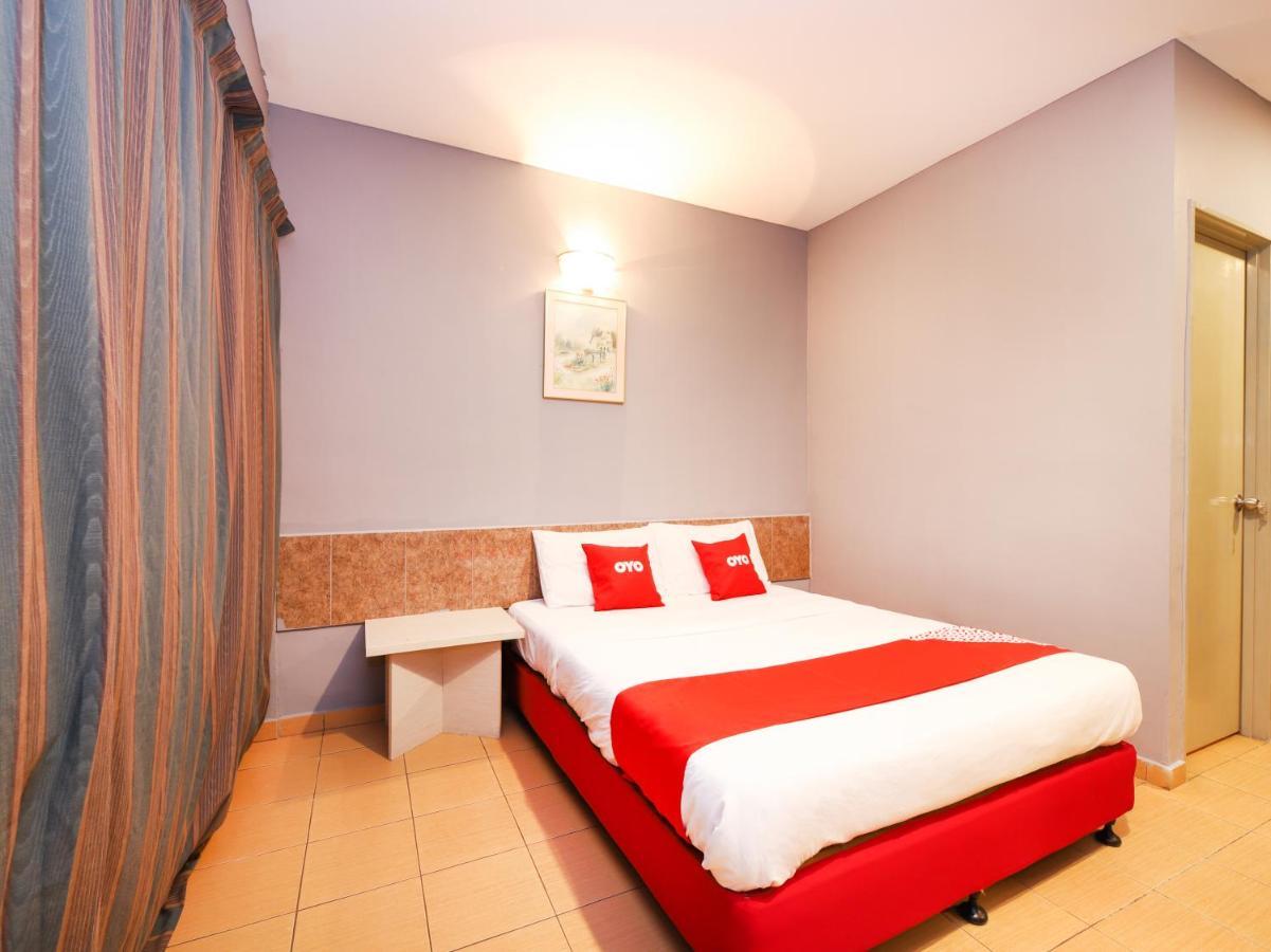 Oyo 89676 Hotel 22 سِريمبان المظهر الخارجي الصورة