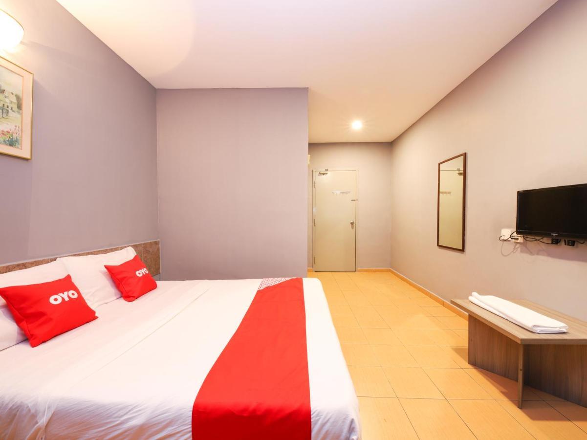 Oyo 89676 Hotel 22 سِريمبان المظهر الخارجي الصورة