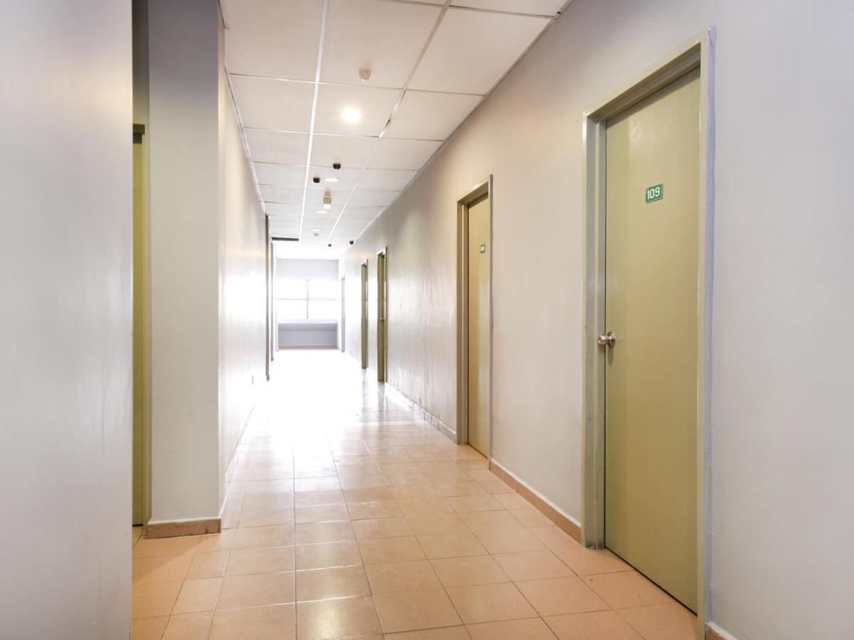 Oyo 89676 Hotel 22 سِريمبان المظهر الخارجي الصورة